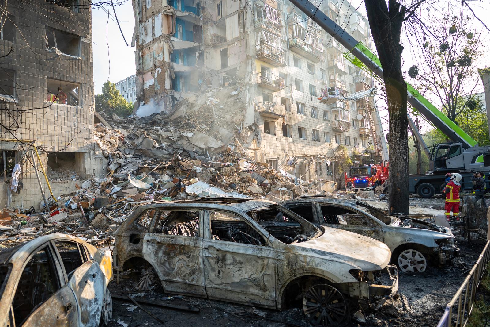 Ukrainian emergency services search the rubble of a Russian missile attack on a residential building in Kyiv for people who may be trapped by the destruction on June 17, 2025. The attack consisted of missile and drone strikes, lasted for over eight hours, and has killed at least 14 civilians throughout the city and injured more than 40.(Photo by Matthew Rodier/Sipa USA) **No Sales Russia** Photo: Matthew Rodier/SIPA USA