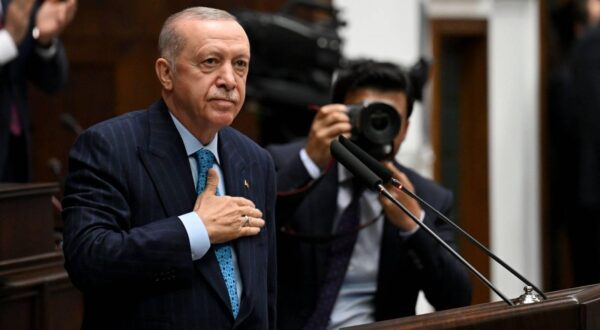 Turkish President, Recep Tayyip Erdoan, delivers a speech at the Justice and Development Party AKP group meeting Turkish President, Recep Tayyip Erdoan, delivers a speech at the Justice and Development Party AKP group meeting at the Grand National Assembly of Turkey on June 18, 2025. Photo by Turkish presidency  apaimages Ankara Ankara Turkey 180625_Turkey_TPO_002 Copyright: xapaimagesxTurkishxpresidencyxxapaimagesx Photo: IMAGO/Turkish presidency  apaimages/IMAGOSTOCK&PEOPLE