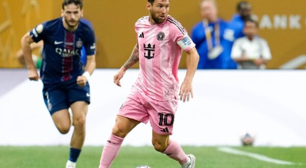 Lionel Messi Inter Miami CF, 10 am Ball USA, Paris Saint-Germain vs Inter Miami, FIFA Club World Cup, Round of 16, Match 51, 29.06.2025 USA, Paris Saint-Germain vs Inter Miami, FIFA Club World Cup, Round of 16, Match 51, 29.06.2025 Atlanta *** Lionel Messi Inter Miami CF, 10 on the ball USA, Paris Saint Germain vs Inter Miami, FIFA Club World Cup, Round of 16, Match 51, 29 06 2025 USA, Paris Saint Germain vs Inter Miami, FIFA Club World Cup, Round of 16, Match 51, 29 06 2025 Atlanta Copyright: xScottxW.xColemanx CWC2025-PSG-MIA Photo: IMAGO/Scott W. Coleman/IMAGOSPORT