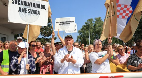 13.06.2025., Vrbovec - Radnici Pik Vrbovca 18 dan u strajku. Photo: Marko Prpic/PIXSELL