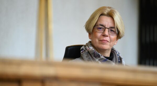 02.02.2024., Zagreb - U Velikoj citaonici Hrvatskog drzavnog arhiva odrzano je Predstavljanje znanstvene monografije pod nazivom "Poredbeno ustavno pravo – Dioba vlasti," koja je rezultat suradnje prof. dr. sc. Biljane Kostadinov, prof. dr. sc. Roberta Podolnjaka, prof. dr. sc. Djordja Gardasevica i izv. prof. dr. sc. Ane Horvat Vukovic. Sanja Baric.
 Photo: Davor Puklavec/PIXSELL