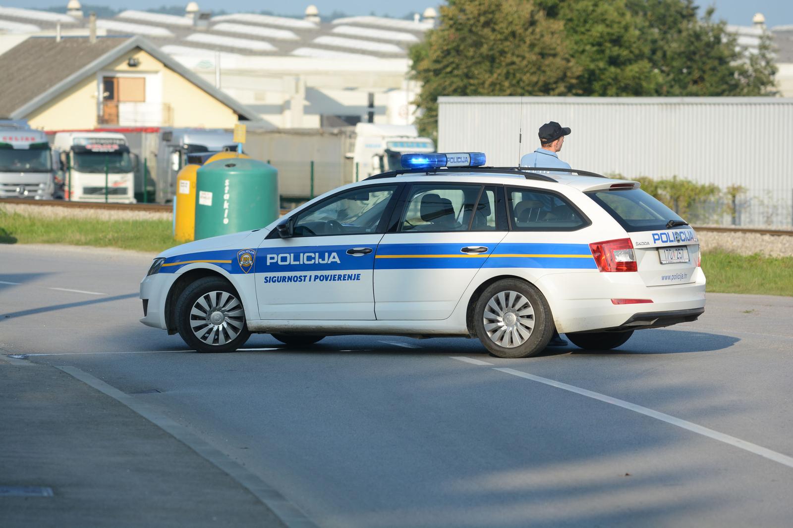 02.08.2014., Zabok - U kasnim poslijepodnevnim satima u ulici Matije Gupca u Zaboku doslo je do prometne nesrece izmedju autobusa i biciklista. Biciklist je na mjestu poginuo, a vise detalja znati ce se nakon ocevida, koji je u tijeku. Photo: Matija Topolovec/PIXSELL
