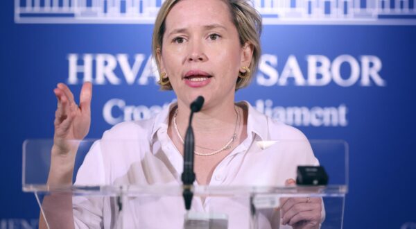 04.06.2025., Zagreb - Na konferenciji za medije odrzanoj u Saboru o uhicenjima u bolnici Sveti Duh govorila je Ivana Kekin. Photo: Patrik Macek/PIXSELL
