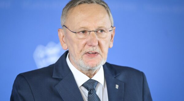 04.06.2025., Zagreb - Ministar Bozinovic dao je izjavu za medije o danasnjim uhicenjima na Svetom Duhu. Photo: Neva Zganec/PIXSELL