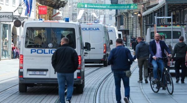 10.05.2025., Zagreb - Hod za zivot poceo je ispred Hrvatskog narodnog kazalista na Trgu Republike Hrvatske, preko Ilice, Frankopanske i Trga bana Jelacica do Zrinjevca. Photo: Sanjin Strukic/PIXSELL