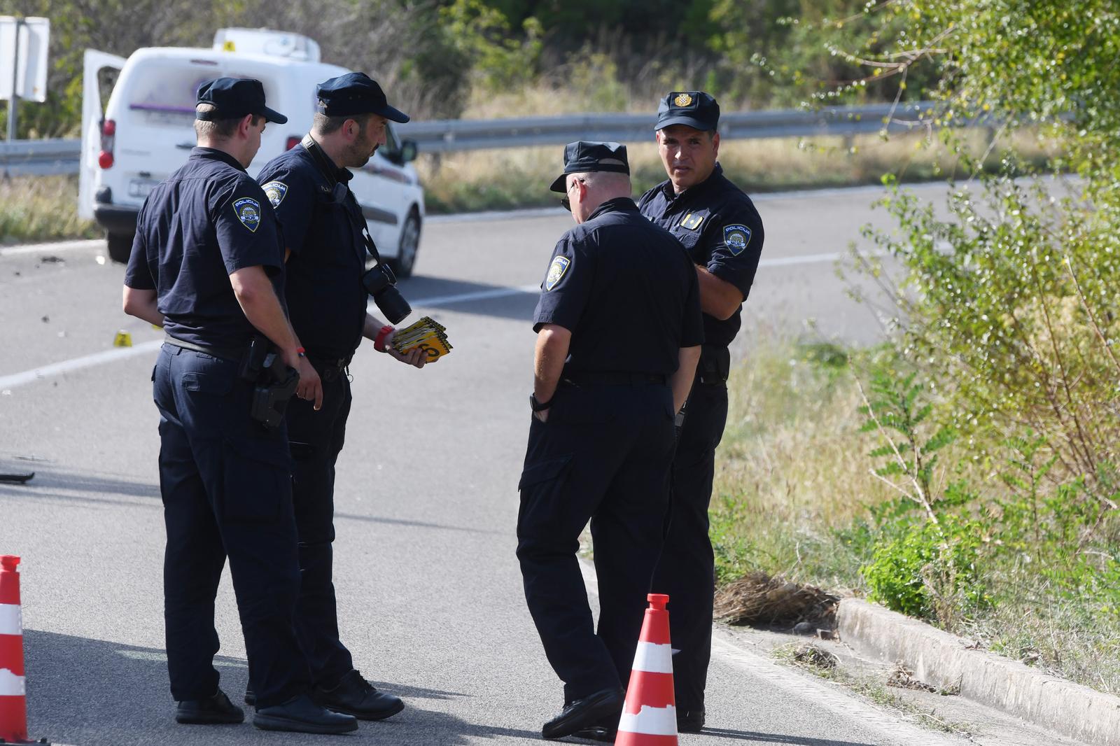 10.10.2023., Tromilja - Prometna nesreca u kojoj su sudjelovali automobil i motocikl. Photo: Hrvoje Jelavic/PIXSELL