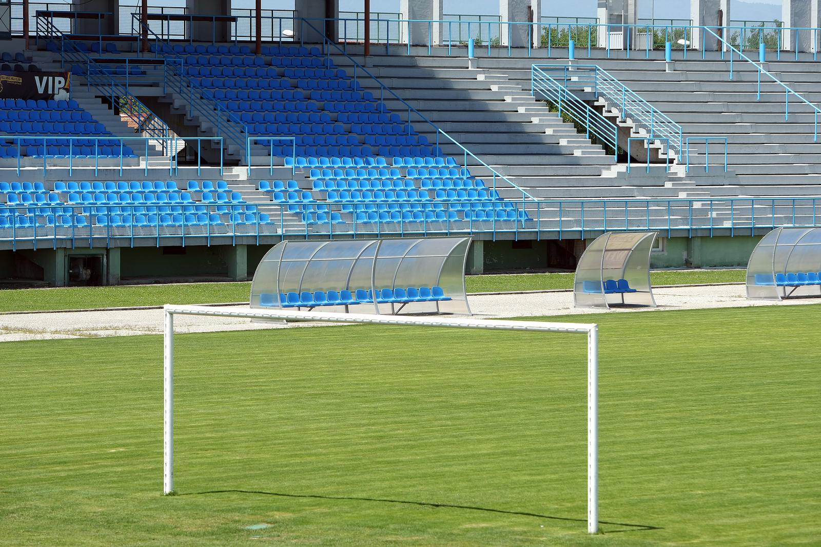 22.06.2011., , Velika Gorica - Stadion nogometnog kluba Velika Gorica. NK Gorica, nogometni klub iz Velike Gorice u sezoni 2011./2012. ipak nece imati nogometnog prvoligasa. Iako su bili prvaci druge lige, Izvrsni odbor HNS-a odlucio je da Gorica ne moze biti novi clan elitnog razredar"nPhoto: Sanjin Strukic/PIXSELL