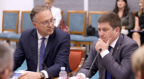 12.09.2024., Zagreb - U Saboru je pocela 2. sjednica Odbora za pomorstvo, promet i infrastrukturu na kojoj se raspravlja o stanju u Jadroliniji i sigurnosti trajektnog prometa u Hrvatskoj. Photo: Patrik Macek/PIXSELL