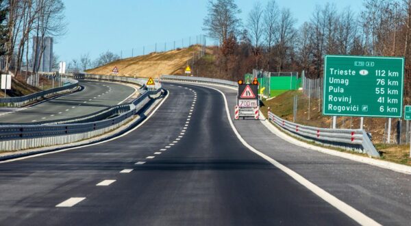 16.03.2021., Pazin - U prometnoj nesreci na Ipsilonu kod cvora Ivoli smrtno su stradale dvije osobe.rPhoto: Srecko Niketic/PIXSELL