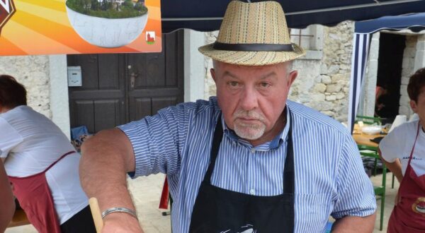 16.06.2018.,Gracisce - 18. Festival istarskih manestri okupio osam ekipa, a koje su na razlicite nacine pripremale tradicionalno istrasko jelo, manestru. Nacelnik Ivan Mijandrusic. rPhoto: Dusko Marusic/PIXSELL