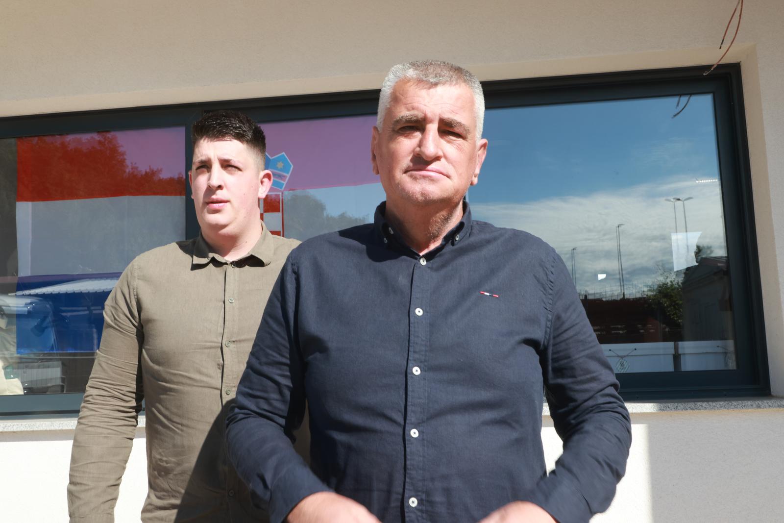18.5.2025., Sinj - Lokalni izbori 2025. Miro Bulj izasao na biracko mjesto Suhac. Photo: Sasa Tadinac/PIXSELL