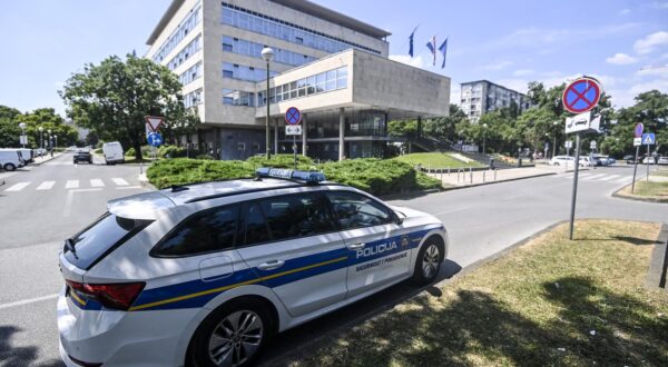 18.06.2025., Zagreb - Dojava o bombi u zgradi Gradskog poglavarstva. Photo: Igor Soban/PIXSELL