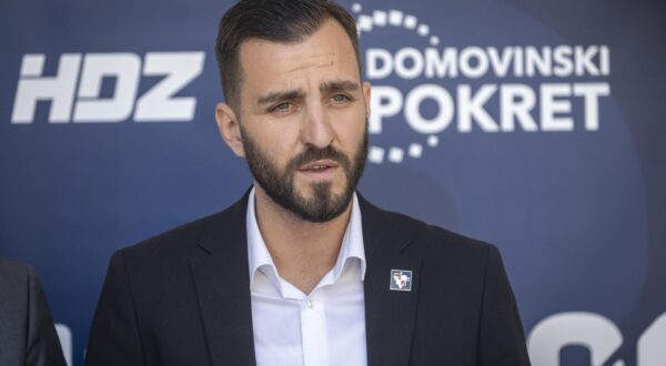 19.05.2025., Vukovar - Kandidat za gradonacelnika grada Vukovara Domagoj Bilic odrzalo je konferenciju za medije na temu izbora. Photo: Davor Javorovic/PIXSELL