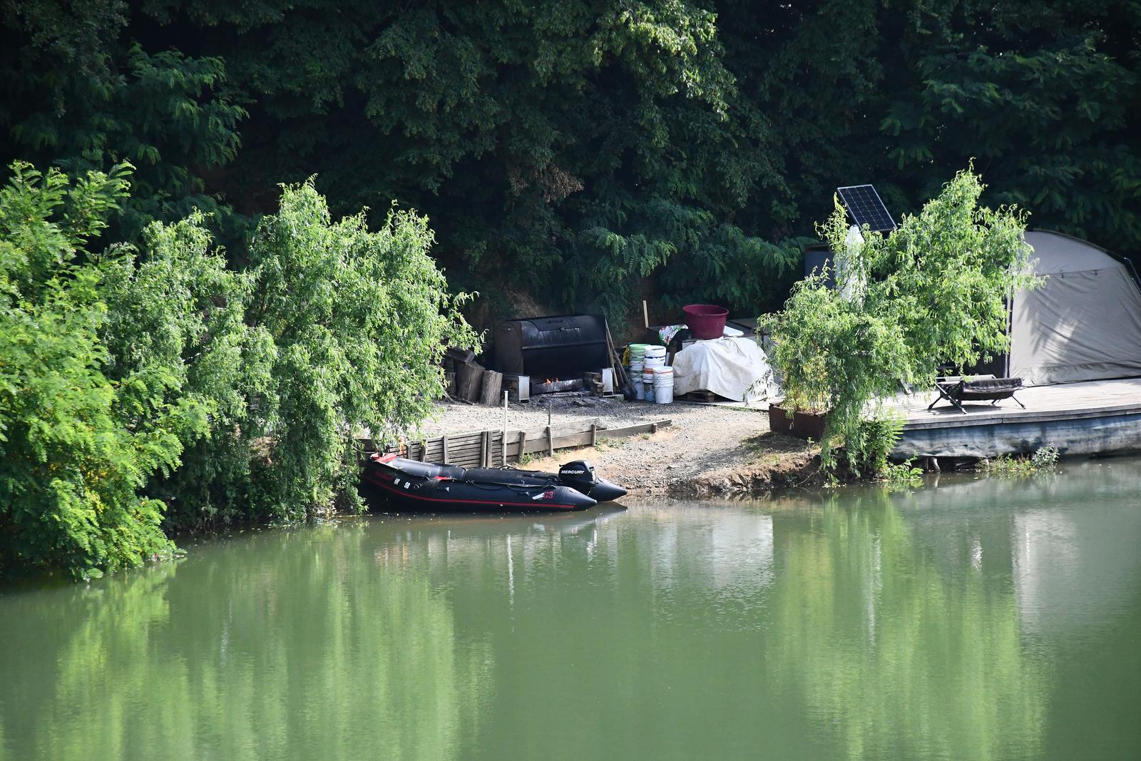 19.06.2025., Zavrsje - Pronadjeno tijelo osobe u jezeru Petnja. Policijski ocevid i identifikacija utopljenika su u tijeku. Photo: Ivica Galovic/PIXSELL