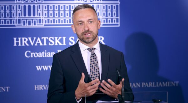 20.05.2025., Zagreb - Na konferenciji za medije odrzanoj u Saboru o mirovinskoj reformi govorio je Marin Piletic. Photo: Patrik Macek/PIXSELL