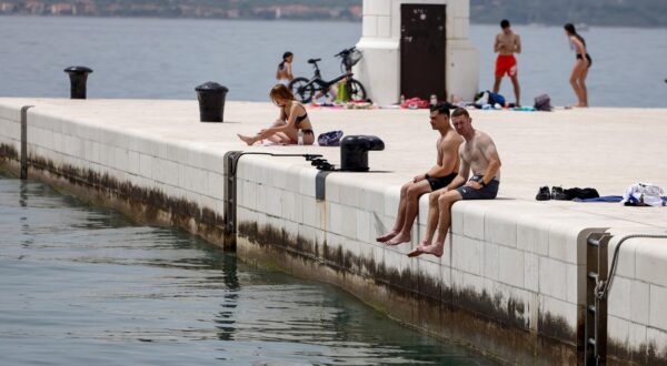 21.06.2024., Zadar - Prvi dan ljeta i vrhunac toplinskog vala Photo: Sime Zelic/PIXSELL