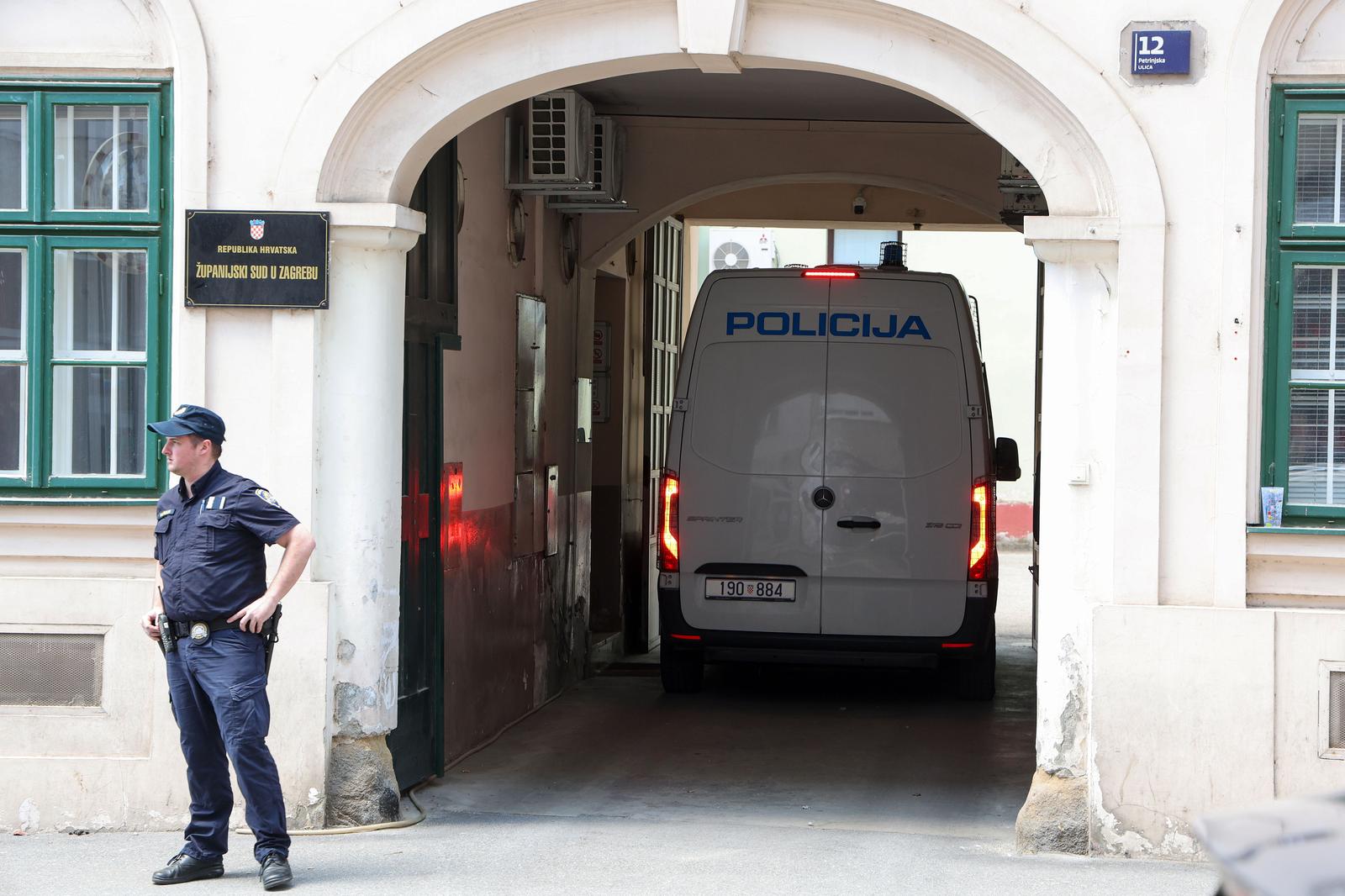 25.05.2025., Zagreb - Policija dovodi kombijem osumnjicene u akciji Karbon na Zupanijski sud. Photo: Matija Habljak/PIXSELL
