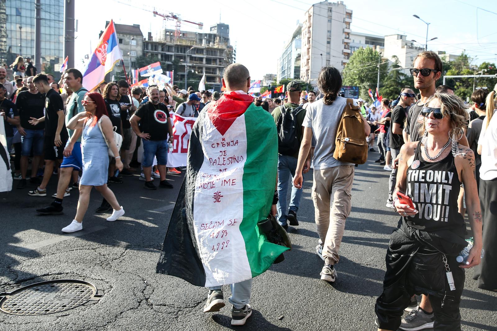 28, June, 2025, Belgrade - A student protest "See you on Vidovdan" is being held at Slavija Square. Photo: F.S./ATAImages

28, jun, 2025, Beograd - Na Trgu Slavija se odrzava studentski protest "Vidimo se na Vidovdan". Photo: F.S./ATAImages Photo: F.S./ATAImages/PIXSELL