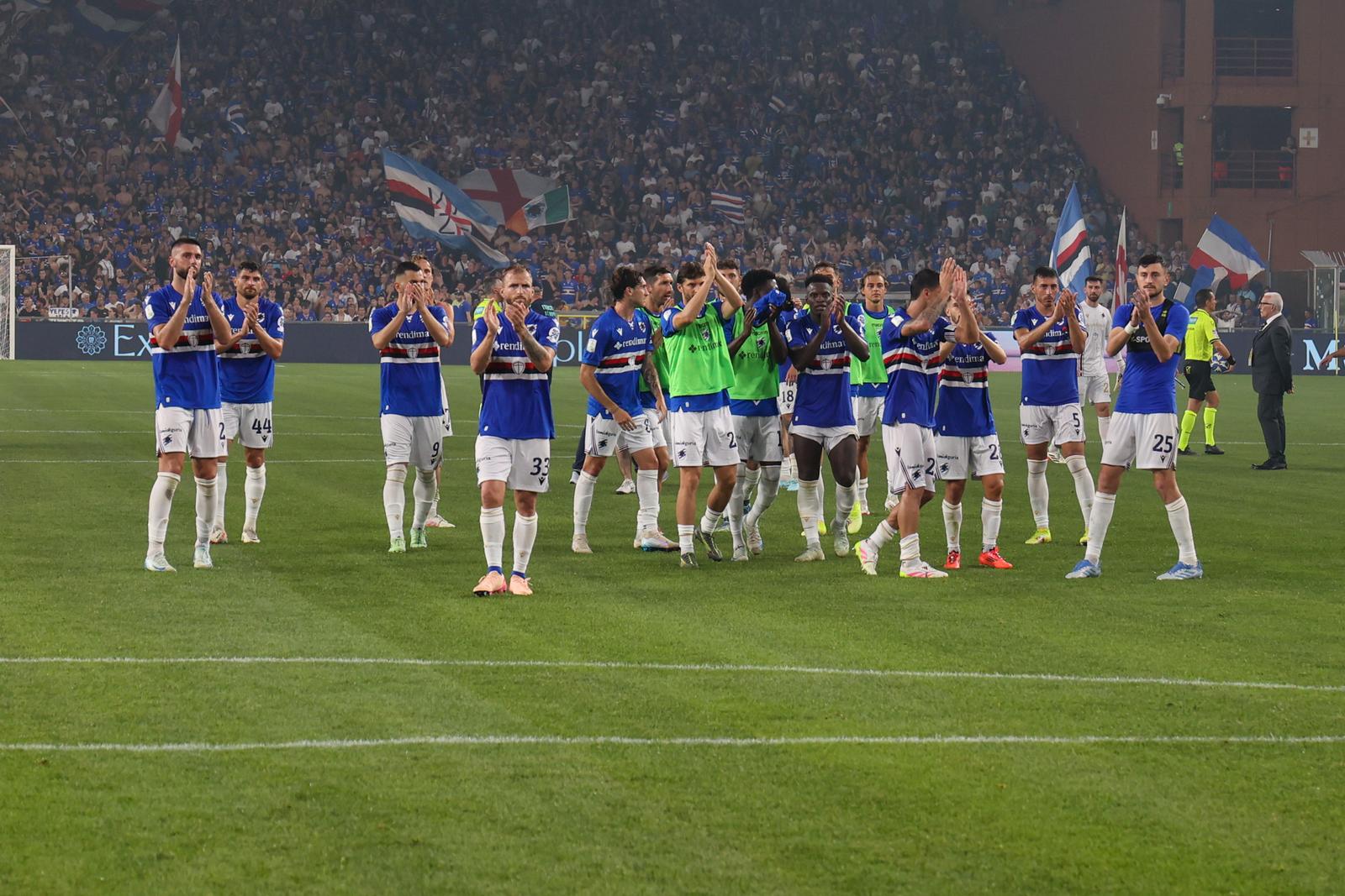 Serie B, Playout, Genova, Stadio Ferraris, Sampdoria - Salernitana, in the photo: Sampdoria end match  during  PlayOut - UC Sampdoria vs US Salernitana, Italian soccer Serie B match in Genova, Italy, June 15 2025 Photo: Gabriele Siri/IPA Sport / ipa-agency.net/IPA