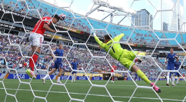 (250629) -- CHARLOTTE, June 29, 2025 (Xinhua) -- Antonio Silva (1st L) of SL Benfica heads the ball during the round of 16 match between Portugal's SL Benfica and England's Chelsea FC at the FIFA Club World Cup 2025 at the Bank of America Stadium, Charlotte, the United States, June 28, 2025. (Xinhua/Li Ming) Photo: Li Ming/XINHUA