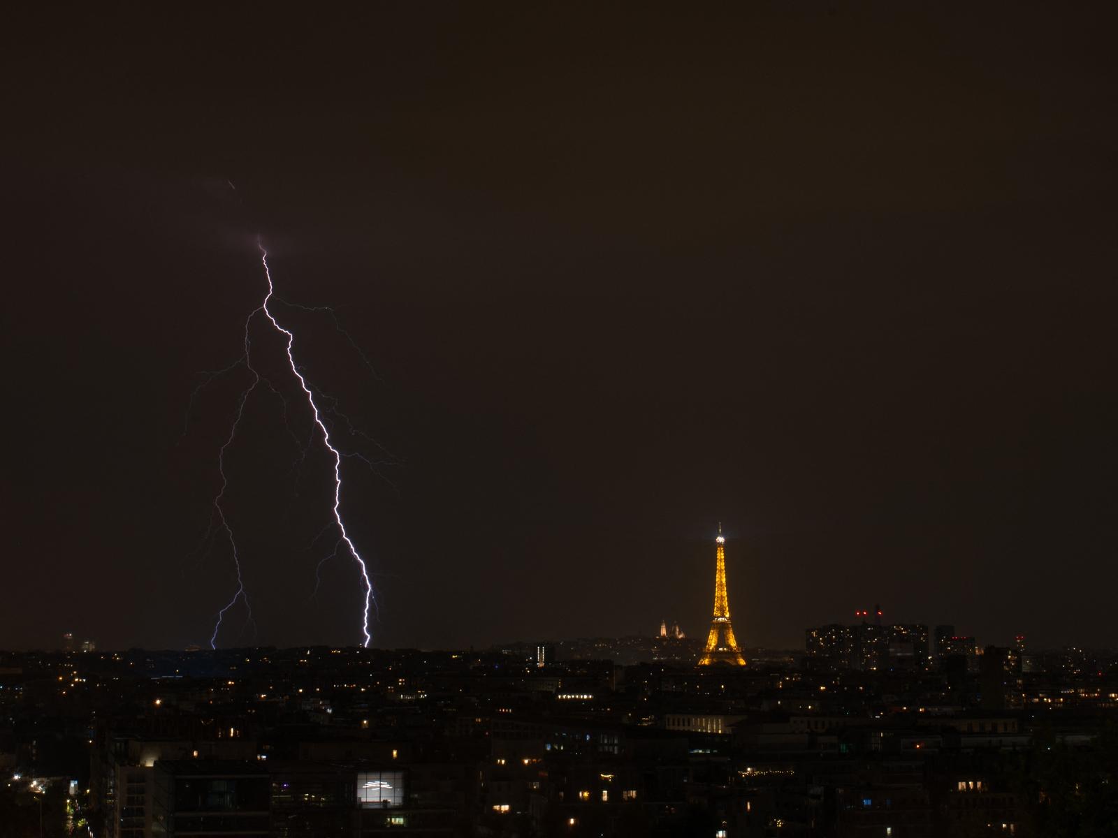 Lightning struck the Eiffel Tower during a thunderstorm across France, on June 13, 2025. Twenty-nine departments from the northwest to the Paris region, as well as those in the southwest of France, were placed on orange alert for thunderstorms this Friday, June 13. Photo by Mario Fourmy/ABACAPRESS.COM Photo: Fourmy Mario/ABACA/ABACA
