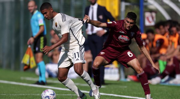 Turin, Italy, 24th September 2023. Mirko Rettore of Torino FC tussles with Joao Costa of AS Roma during the Primavera 1 match at Stadio Valentino Mazzola, Turin. Picture credit should read: Jonathan Moscrop Sportimage EDITORIAL USE ONLY. No use with unauthorised audio, video, data, fixture lists, club league logos or live services. Online in-match use limited to 120 images, no video emulation. No use in betting, games or single club league player publications. SPI-2598-0123