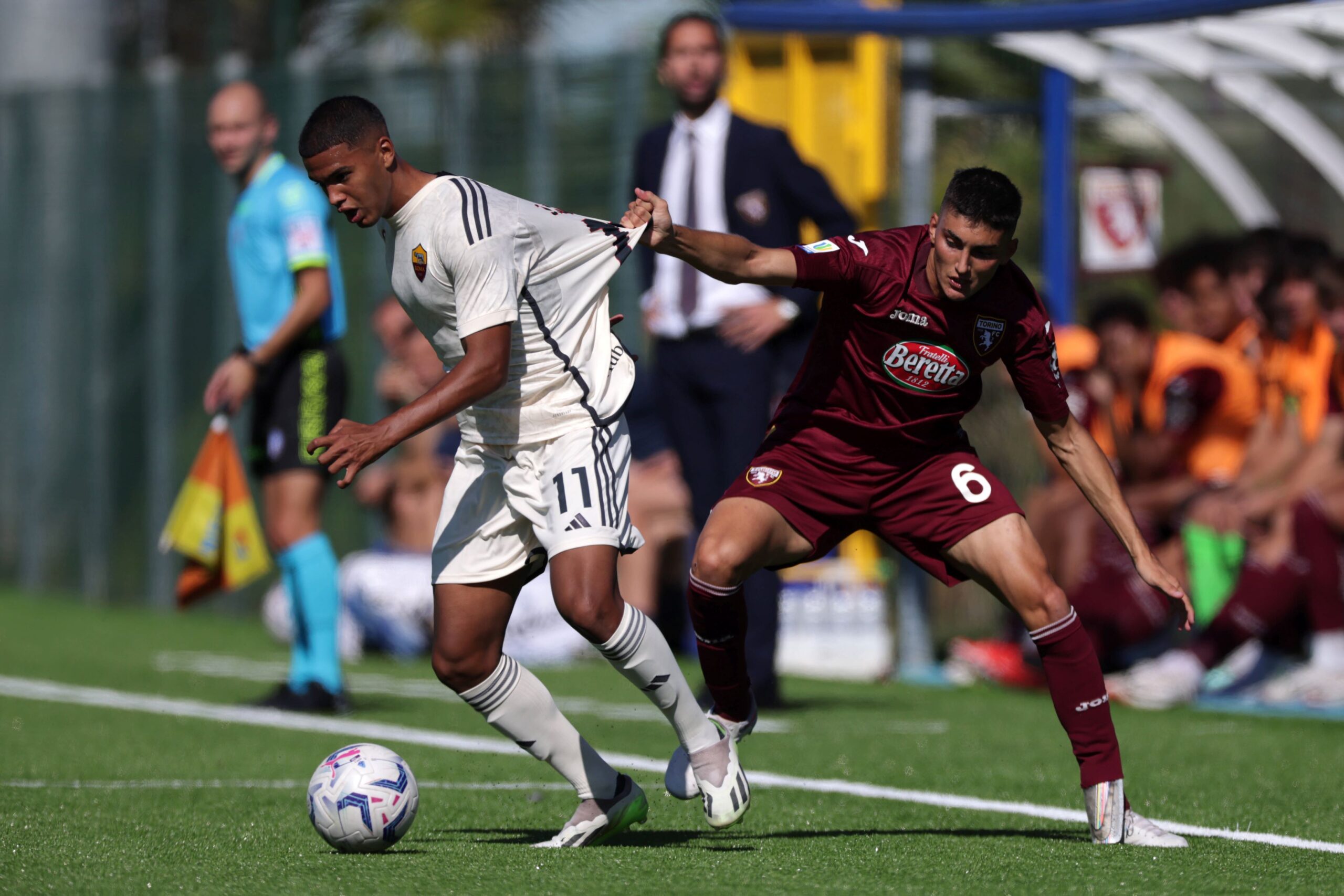 Turin, Italy, 24th September 2023. Mirko Rettore of Torino FC tussles with Joao Costa of AS Roma during the Primavera 1 match at Stadio Valentino Mazzola, Turin. Picture credit should read: Jonathan Moscrop Sportimage EDITORIAL USE ONLY. No use with unauthorised audio, video, data, fixture lists, club league logos or live services. Online in-match use limited to 120 images, no video emulation. No use in betting, games or single club league player publications. SPI-2598-0123