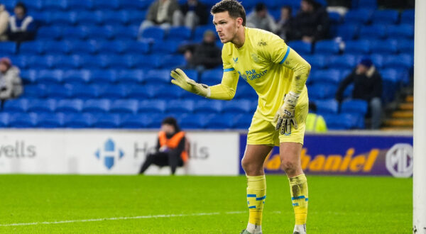 Sky Bet Championship Cardiff City v Preston North End Preston North End goalkeeper Freddie Woodman during the Sky Bet Championship match Cardiff City vs Preston North End at Cardiff City Stadium, Cardiff, United Kingdom, 11th December 2024 Photo by Andrew Lewis/News Images Cardiff Cardiff City Stadium South Glamorgan United Kingdom Copyright: xAndrewxLewis/NewsxImagesx