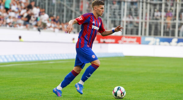 Testspiel - MatchPR Summer Series Upper Austria - 18.07.2025 - LASK vs. Hajduk Split - Raiffeisen Arena Linz, Österreich Roko Brajkovic Hajduk Split *** Test match MatchPR Summer Series Upper Austria 18 07 2025 LASK vs Hajduk Split Raiffeisen Arena Linz, Austria Roko Brajkovic Hajduk Split Copyright: xLukaxKolanovicx