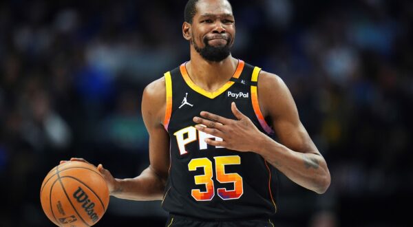 Phoenix Suns forward Kevin Durant gestures during the second half of an NBA basketball game on March 9, 2025, in Dallas. (AP Photo/Julio Cortez, File) PSG Durant