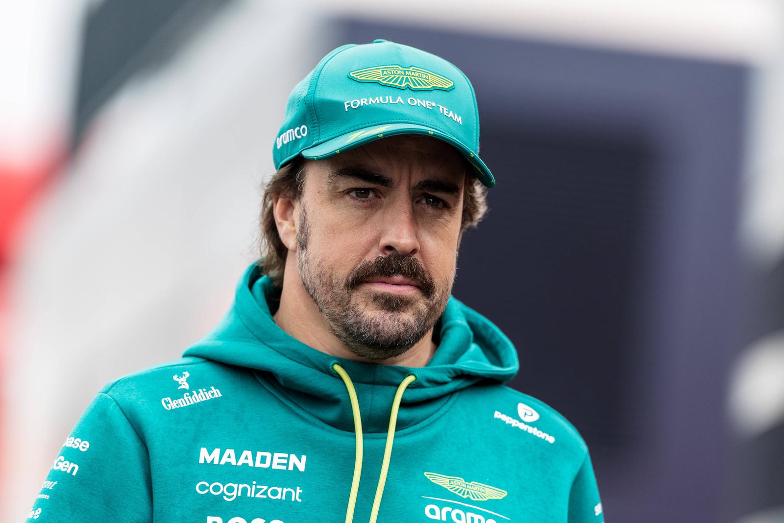 2025 Formula One Belgian Grand Prix Circuit de Spa-Francorchamps, Stavelot, Belgium. 27.July.2025 Fernando Alonso of Spain and Aston Martin Aramco F1 Team arrives in the paddock during Formula One Belgian Grand Prix Stavelot Circuit de Spa-Francorchamps Belgium Copyright: xJayxHiranox Photo: IMAGO/Jay Hirano/IMAGOSPORT