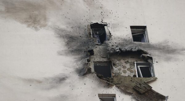 (250312) -- BEIJING, March 12, 2025 (Xinhua) -- This photo taken on March 11, 2025 shows a damaged residential building in Sapronovo, Moscow Region, Russia.   Russia's air defense systems shot down 337 Ukrainian drones overnight, the Russian Ministry of Defense announced Tuesday on its Telegram channel.   Those drones included 91 shot down over the Moscow region, 126 over Kursk, 38 over Bryansk, and 25 over Belgorod, the ministry said.   According to the TASS news agency, it was the largest drone attack Ukraine has launched against Russia in 2025. (Xinhua/Bai Xueqi) Photo: Bai Xueqi/XINHUA