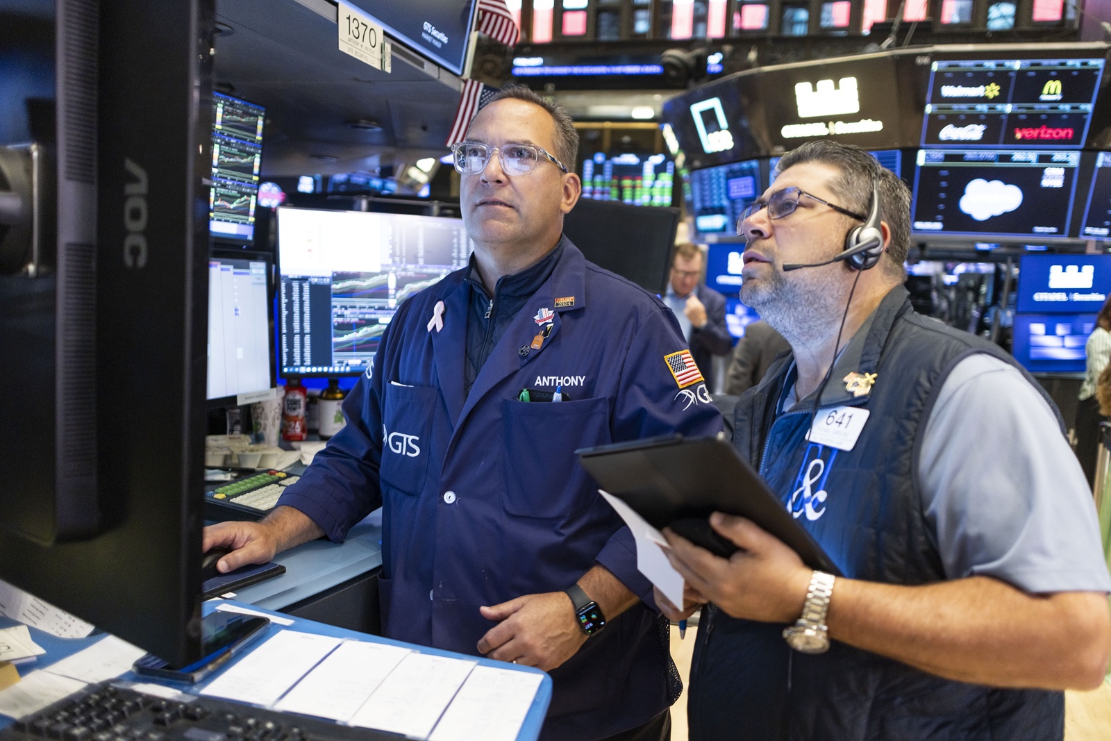 epa12231913 Traders work at the Opening Bell on the floor of the New York Stock Exchange in New York, New York, USA, 11 July 2025. Investors are continuing to react to the Trump administration’s evolving tariff deals with global trading partners.  EPA/JUSTIN LANE