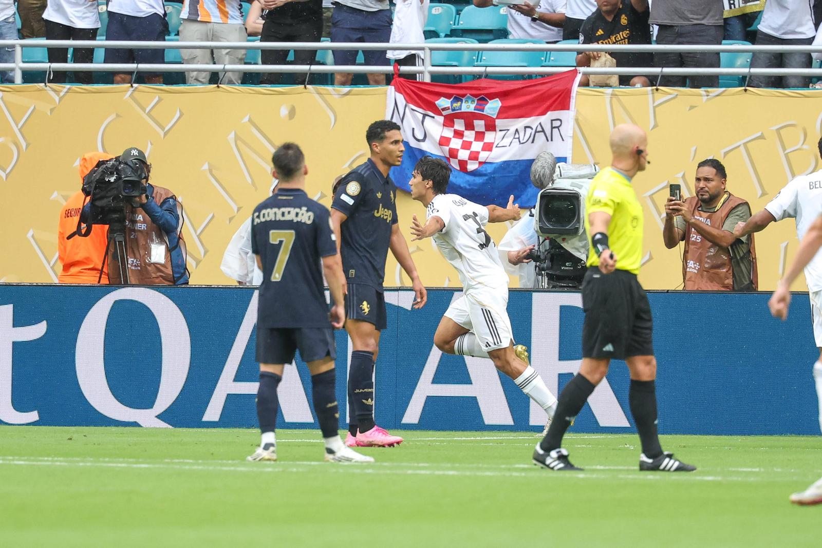 Match between Real Madrid and Juventus in the FIFA Club World Cup Gonzalo Garcia celebrate gol of Real Madrid during the match against Juventus valid for the round of 16 of the FIFA Club World Cup at the Hard Rock Stadium in the city of Miami in the United States on Tuesday, July 1, 2025. MIAMI FLORIDA UNITED OF AMERICA Copyright: xWILLIAMxVOLCOVx Photo: IMAGO/William Volcov/IMAGOSPORT