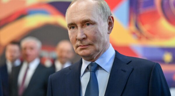 RUSSIA, MAGNITOGORSK - JULY 16, 2025: Russia's President Vladimir Putin meets the staff of the MMK Magnitogorsk Iron and Steel Works. Kristina Kormilitsyna/POOL/TASS/Sipa USA Photo: Tass/SIPA USA