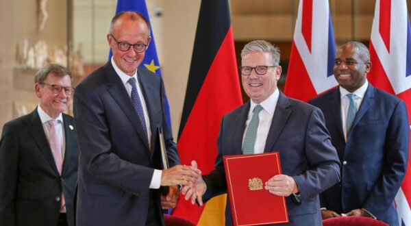 Friedrich Merz i Keir Starmer 