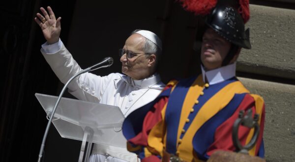 Papa Lav XIV.