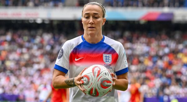 Lucy Bronze England, 02 SUI, England - Spanien, Frauen-Fussball, Uefa Womens Euro 2025, Finale, 27.07.2025 SUI, England - Spanien, Frauen-Fussball, Uefa Womens Euro 2025, Finale, 27.07.2025 Basel *** Lucy Bronze England, 02 SUI, England Spain, Women Football, Uefa Womens Euro 2025, Final, 27 07 2025 SUI, England Spain, Women Football, Uefa Womens Euro 2025, Final, 27 07 2025 Basel Copyright: xEibner-Pressefoto/ThomasxHessx EP_THS Photo: IMAGO/Eibner-Pressefoto/Thomas Hess/IMAGOSPORT