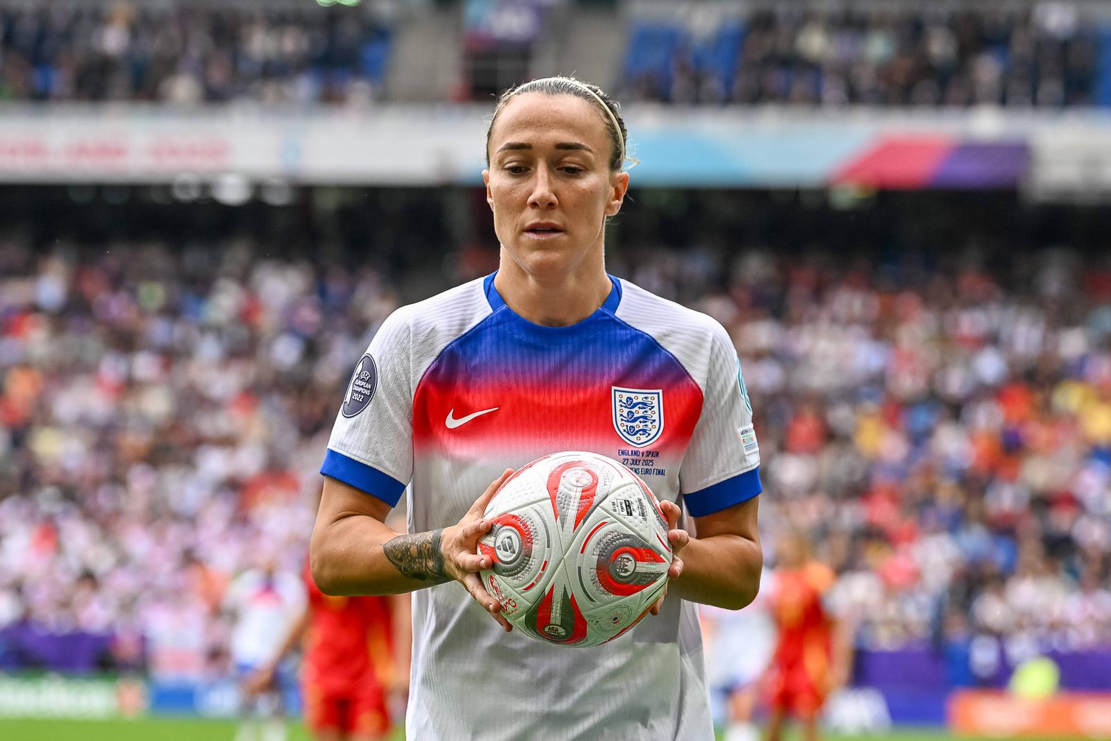Lucy Bronze England, 02 SUI, England - Spanien, Frauen-Fussball, Uefa Womens Euro 2025, Finale, 27.07.2025 SUI, England - Spanien, Frauen-Fussball, Uefa Womens Euro 2025, Finale, 27.07.2025 Basel *** Lucy Bronze England, 02 SUI, England Spain, Women Football, Uefa Womens Euro 2025, Final, 27 07 2025 SUI, England Spain, Women Football, Uefa Womens Euro 2025, Final, 27 07 2025 Basel Copyright: xEibner-Pressefoto/ThomasxHessx EP_THS Photo: IMAGO/Eibner-Pressefoto/Thomas Hess/IMAGOSPORT