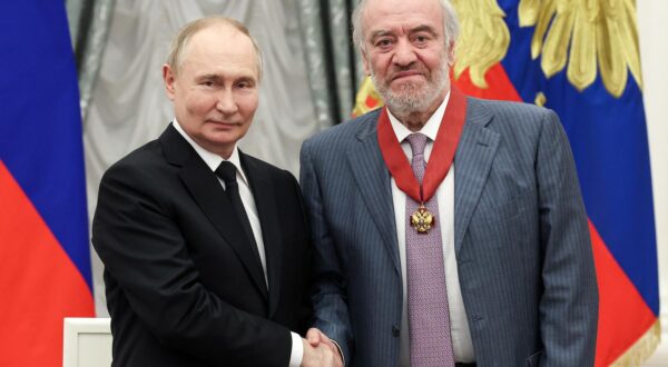RUSSIA, MOSCOW - MAY 30, 2024: Russia's President Vladimir Putin awards the Order for Merits to the Fatherland 2nd class to Valery Gergiev, artistic director, general director at Mariinsky Theatre and general director at Bolshoi Theatre, during a ceremony in St Catherine Hall of the Moscow Kremlin. Valery Sharifulin/POOL/TASS/Sipa USA Photo: Tass/SIPA USA