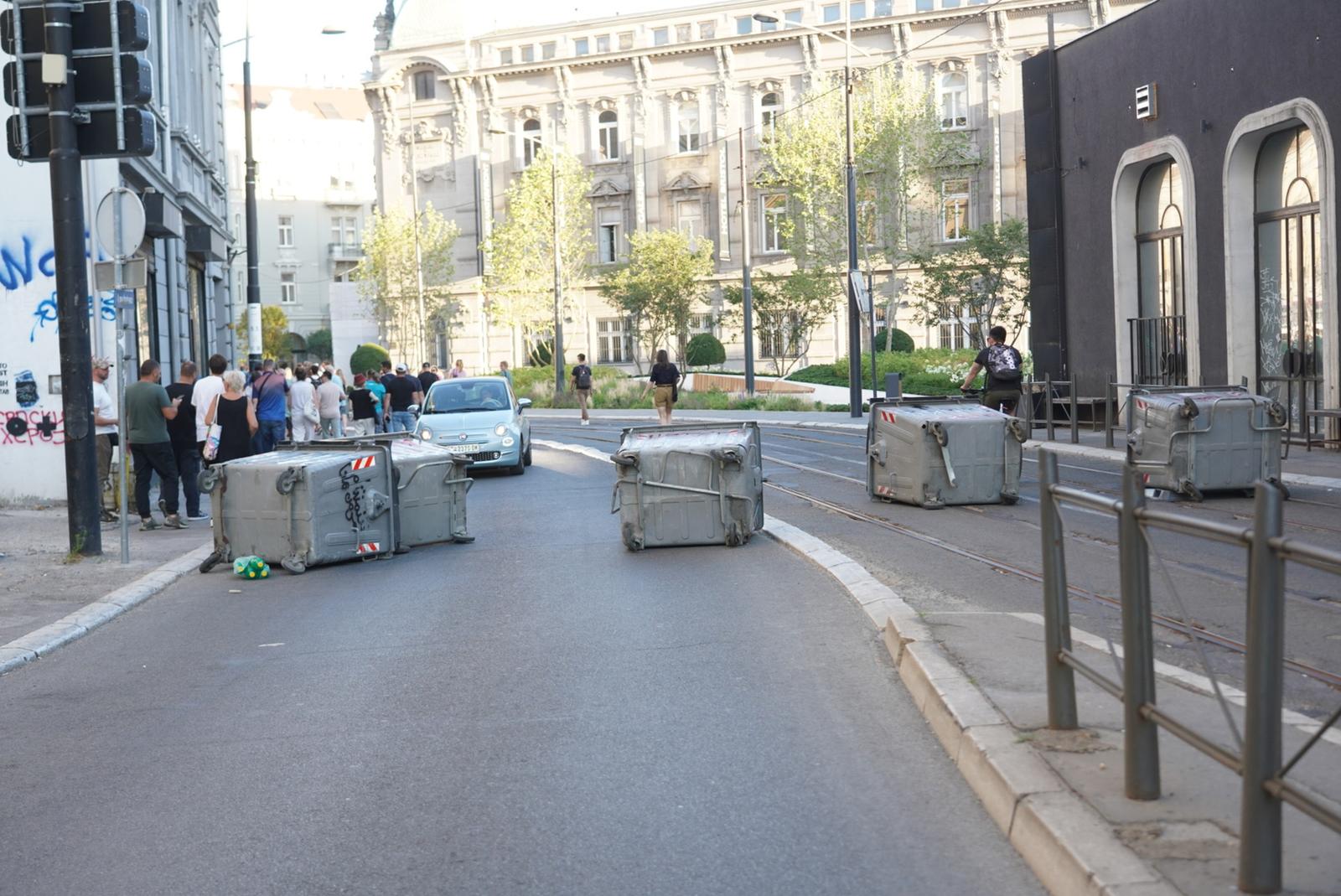 02, July, 2025, Belgrade - Students and citizens who attended the rally in support of the student in front of the Faculty of Philosophy started walking and blocked Brankova Street, then headed to Karadjordjeva Street, where they also set up barricades, and then headed to the Palace of Justice. Photo: Antonio Ahel/ATAImages

02, jul, 2025, Beograd - Studenti i gradjani koju su bili na skup podrske studentu ispred Filiozofskog fakulteta krenuli su u setnju pa su blokirali Brankovu ulicu, potom se krenuli u Karadjordjevu ulicu, gde su takodje postavili barikade, a zatim su se uputili ka Palati pravde. Photo: Antonio Ahel/ATAImages Photo: Antonio Ahel/ATAImages/PIXSELL