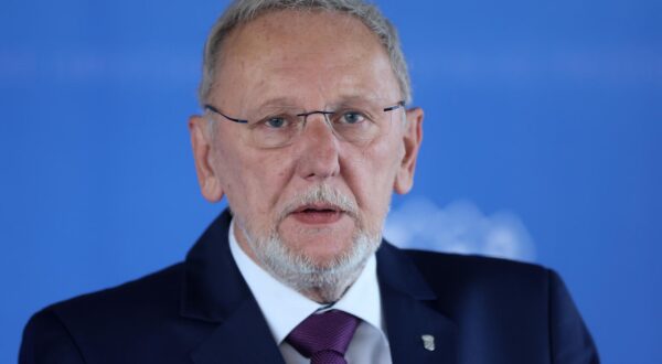 03.07.2025., Zagreb - Potpredsjednik Vlade i ministar unutarnjih poslova Davor Bozinovic dao je izjavu medijima nakon sjednice Vlade Republike Hrvatske u Nacionalnoj i sveucilisnoj knjiznici. Photo: Sanjin Strukic/PIXSELL