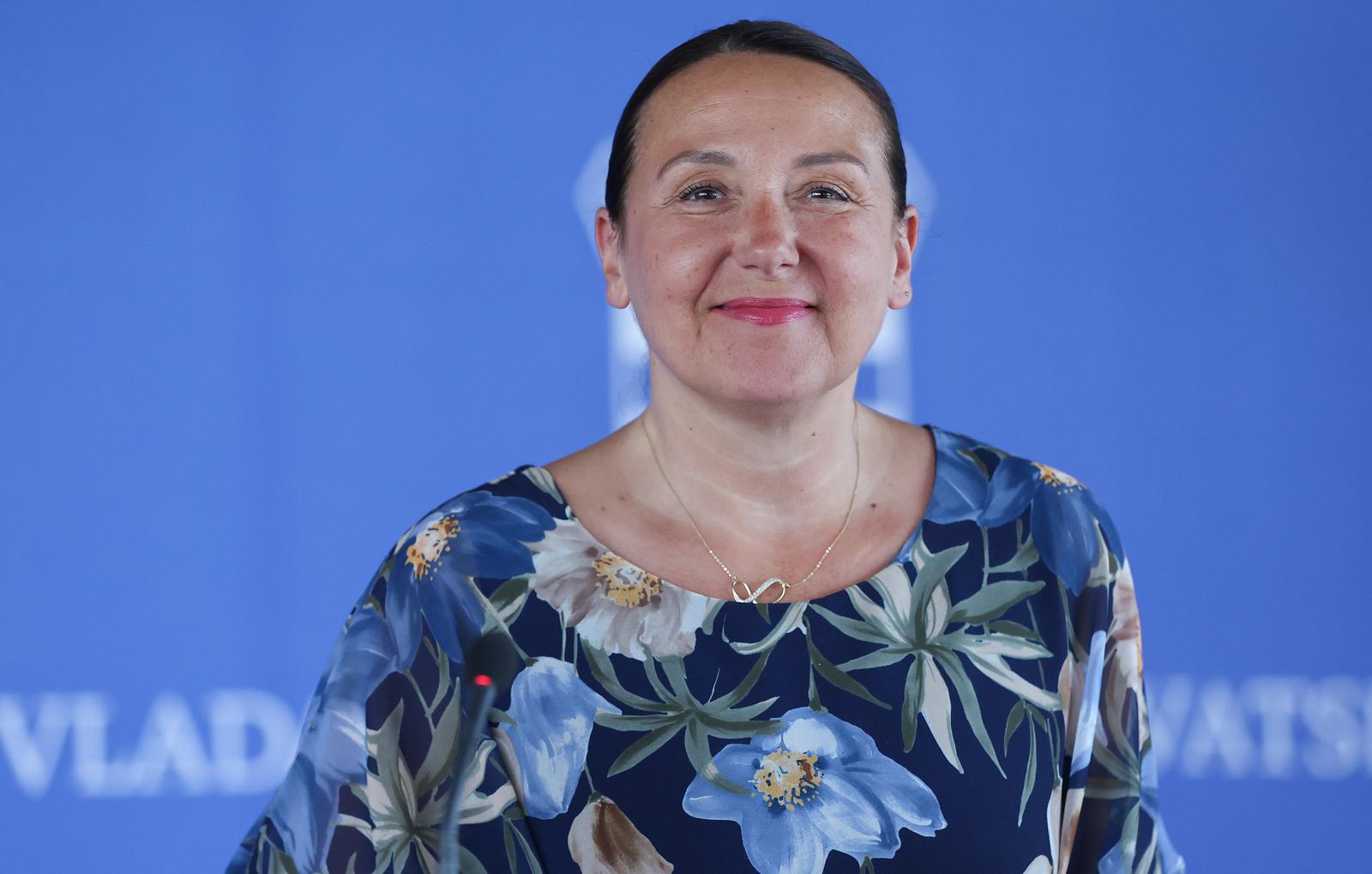 03.07.2025., Zagreb - Ministrica zdravstva Irena Hrstic dala je izjavu medijima nakon sjednice Vlade Republike Hrvatske u Nacionalnoj i sveucilisnoj knjiznici. Photo: Sanjin Strukic/PIXSELL