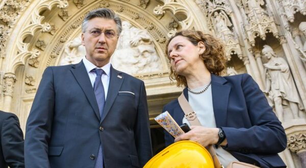 04.06.2025., Zagreb - Predsjednik Vlade Andrej Plenkovic sastao se sa zagrebackim nadbiskupom Drazenom Kutlesom, s kojim je razgovarao o daljnjem tijeku radova na obnovi Zagrebacke katedrale. Uz predsjednika Vlade bili su potpredsjednik Vlade i ministar prostornoga uredenja, graditeljstva i drzavne imovine Branko Bacic i ministrica kulture i medija Nina Obuljen Korzinek. Photo: Neva Zganec/PIXSELL
