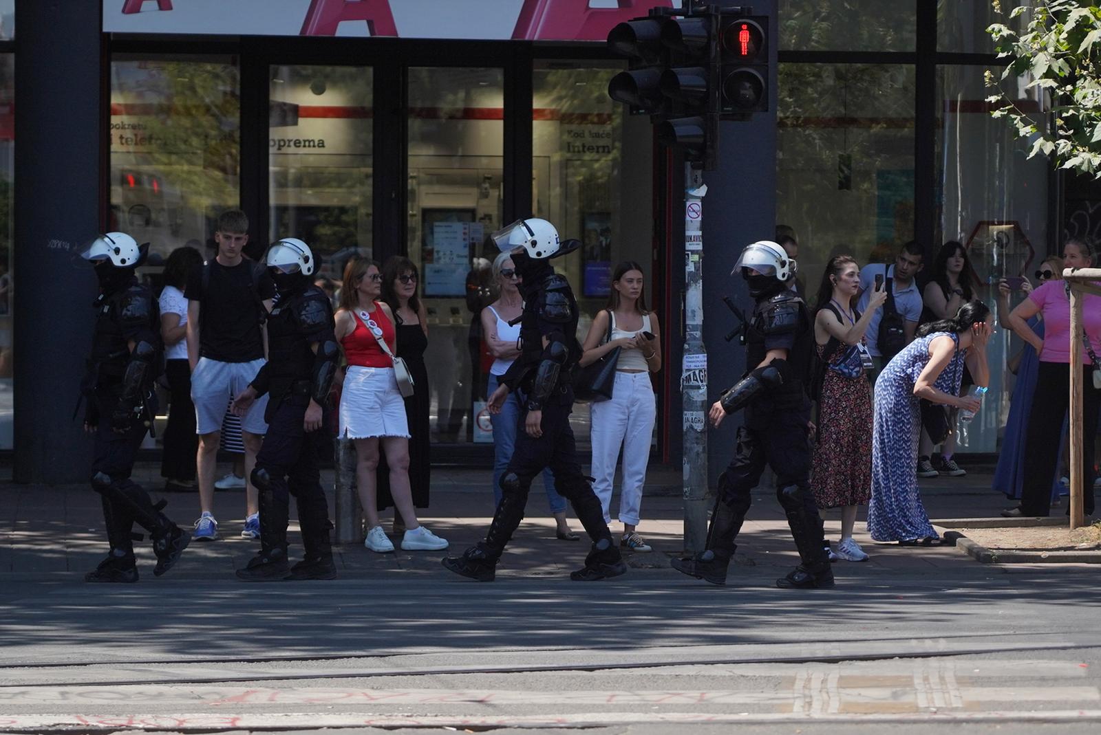 04, July, 2025, Belgrade - New blockade by citizens near the Faculty of Law. Photo: Antonio Ahel/ATAImages

04, jul, 2025, Beograd - Nova blokada gradjana kod Pravnog faklueta. Photo: Antonio Ahel/ATAImages Photo: Antonio Ahel/AtaImages/PIXSELL