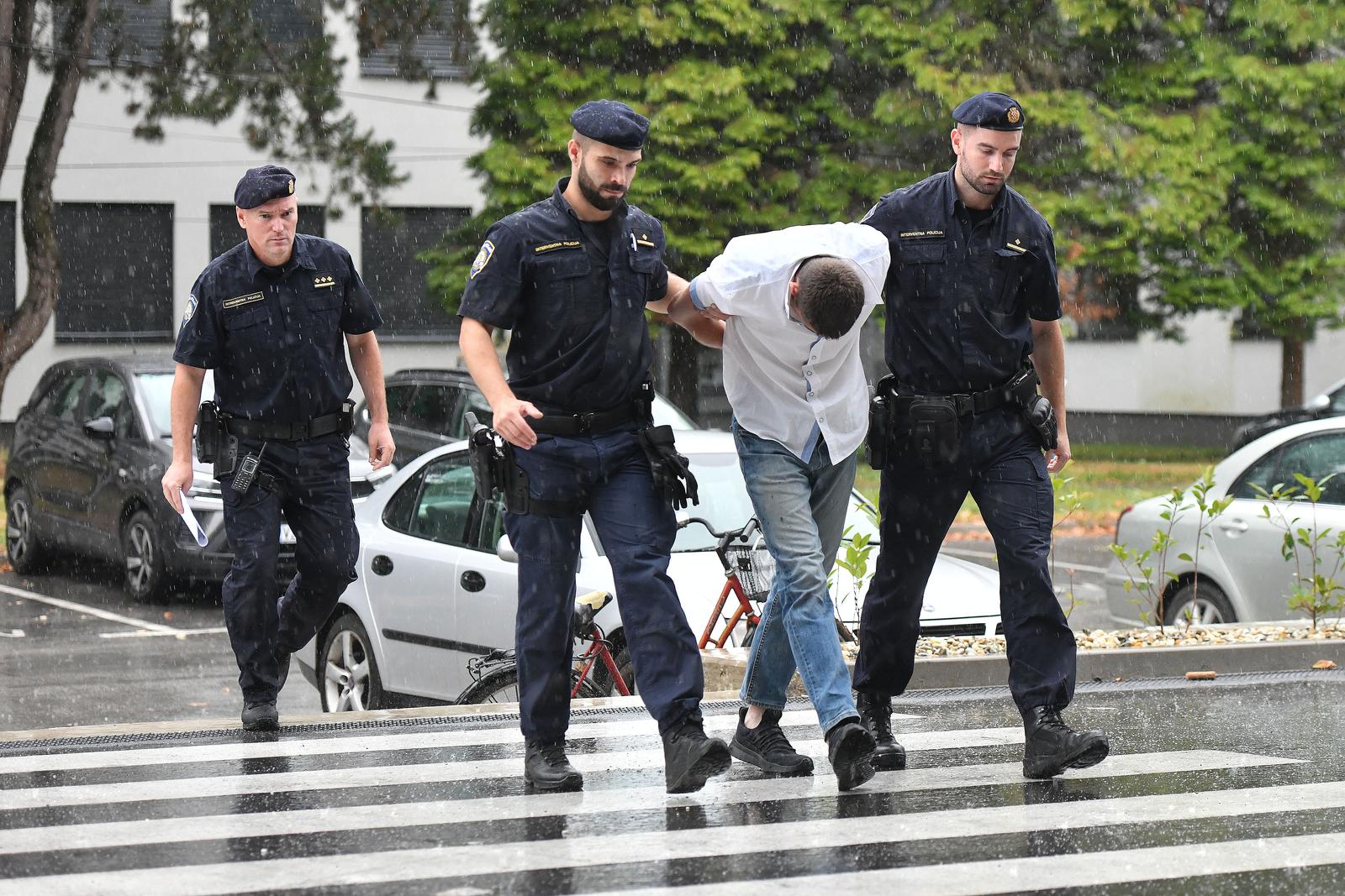 08.07.2025., Varazdin - Na ZDO Varazdin doveden E.R. kojeg se sumnjici za ubojstvo majke u Pleskovcu. Photo: Vjeran Zganec Rogulja/PIXSELL