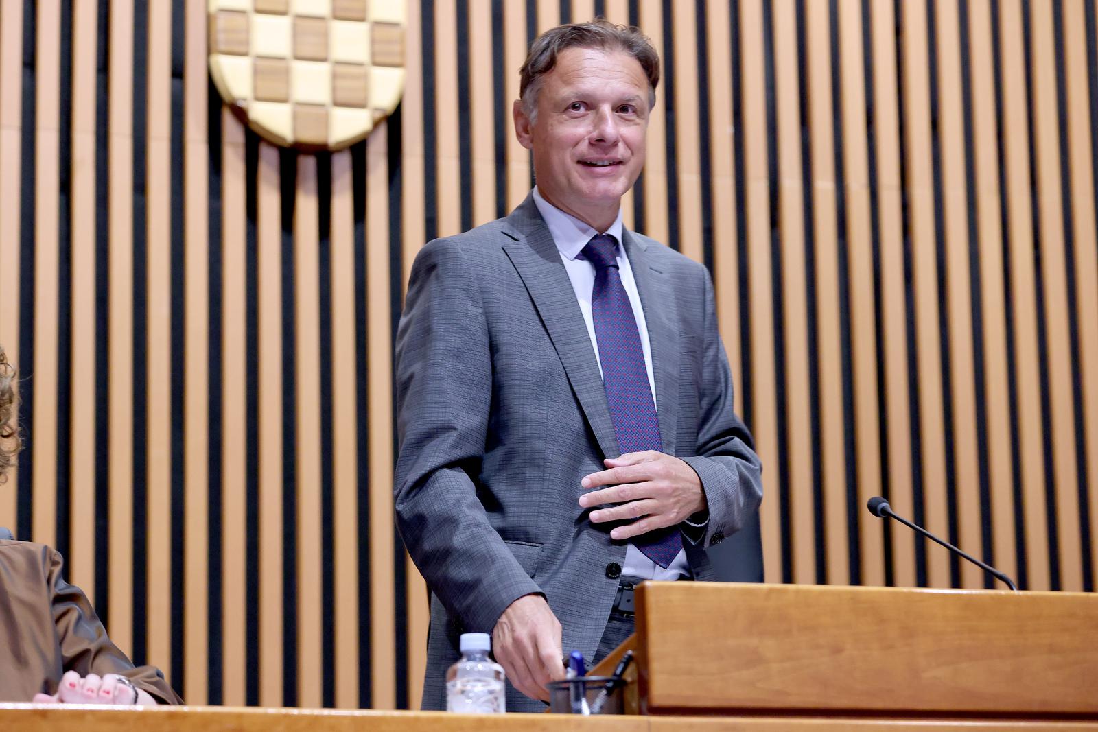 08.07.2025., Zagreb - Sabor 6. sjednicu nastavlja izlaganjem zastupnickih stajalista nakon kojih slijedi rasprava o Konacnom prijedlogu zakona o pravnim osobama u vlasnistvu Republike Hrvatske. Photo: Patrik Macek/PIXSELL