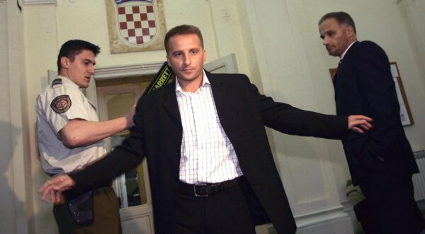 02.06.2006 Zagreb - Zupanijski sud ,Krunoslav Fehir i odvjetnik Anto Nobilo.r"nPhoto Davor Puklavec/24sata