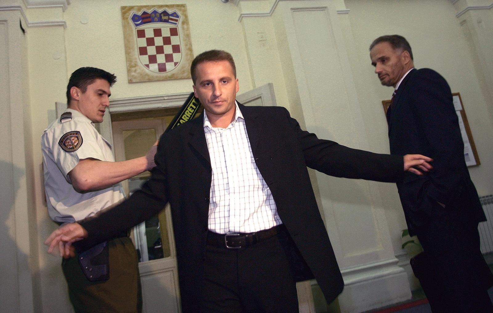 02.06.2006 Zagreb - Zupanijski sud ,Krunoslav Fehir i odvjetnik Anto Nobilo.r"nPhoto Davor Puklavec/24sata