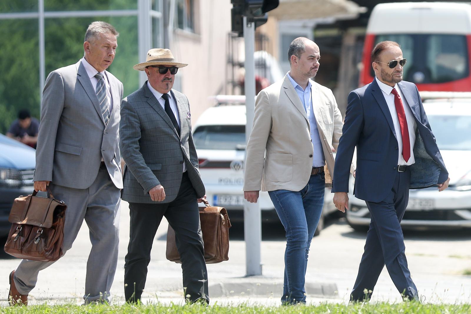 12.06.2025., Sarajevo, Bosna i Hercegovina - Odvjetnicki tim Milorada Dodika, predvodjen Antom Nobilom i Goranom Bubicem, stigao je na sjednicu Apelacionog vijeca Suda BiH u predmetu protiv predsjednika RS Milorada Dodika i bivseg v. d. direktora „Sluzbenog glasnika RS“ Milosa Lukica. Photo: Armin Durgut/PIXSELL